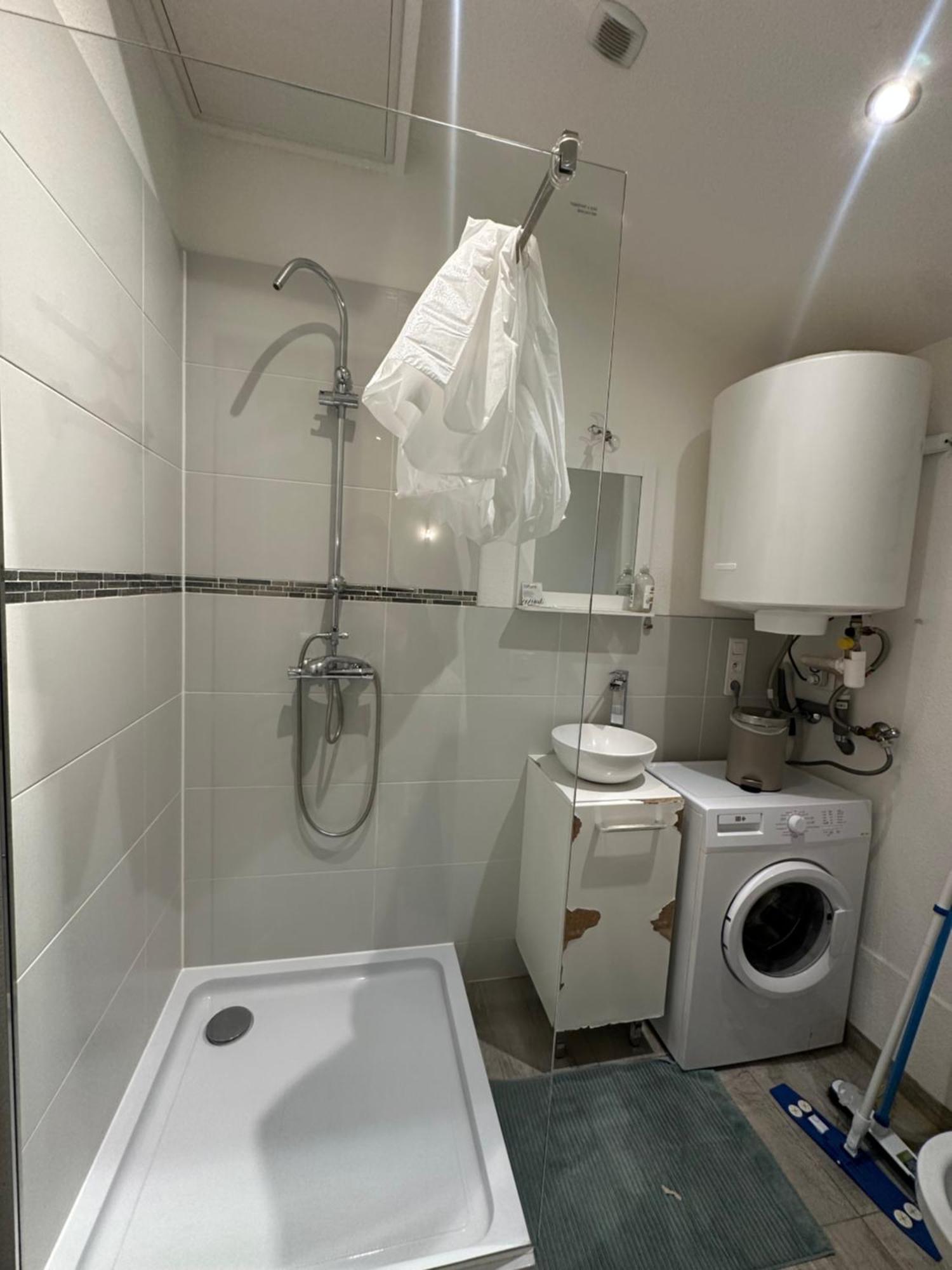 # Le 6 # Joli Petit Studio ! Centre Ville Au Calme Mulhouse Ngoại thất bức ảnh